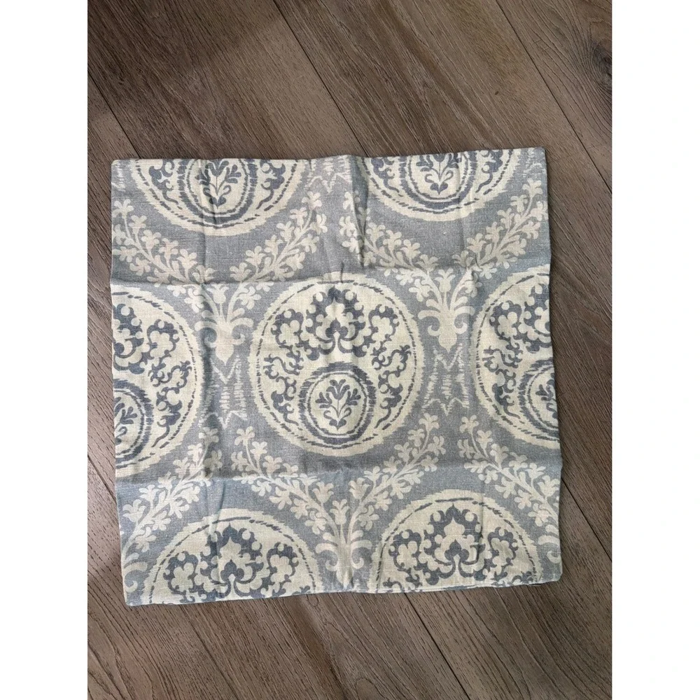 Pottery Barn Suzani Medallion Pillow Cover Blue Ivory Jacquard Square 18x18